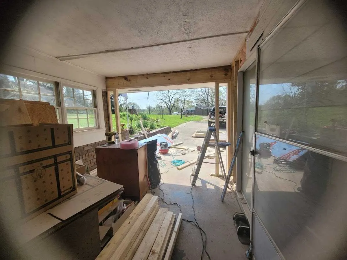 Air movers and dehumidifier for Drying & Dehumidification in Scottsboro